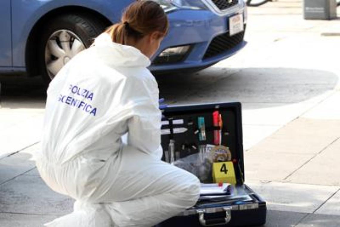 Trovato morto in casa a Pianura, ipotesi suicidio