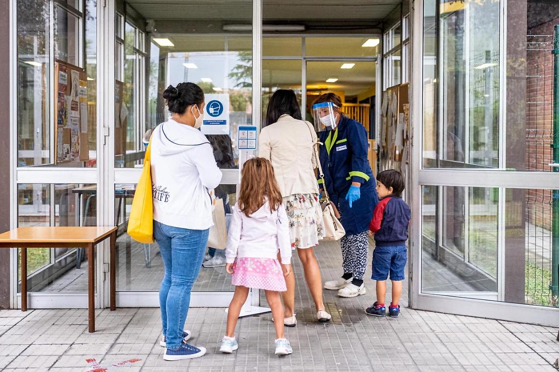 Coronavirus in Campania, De Luca riapre nidi e asili