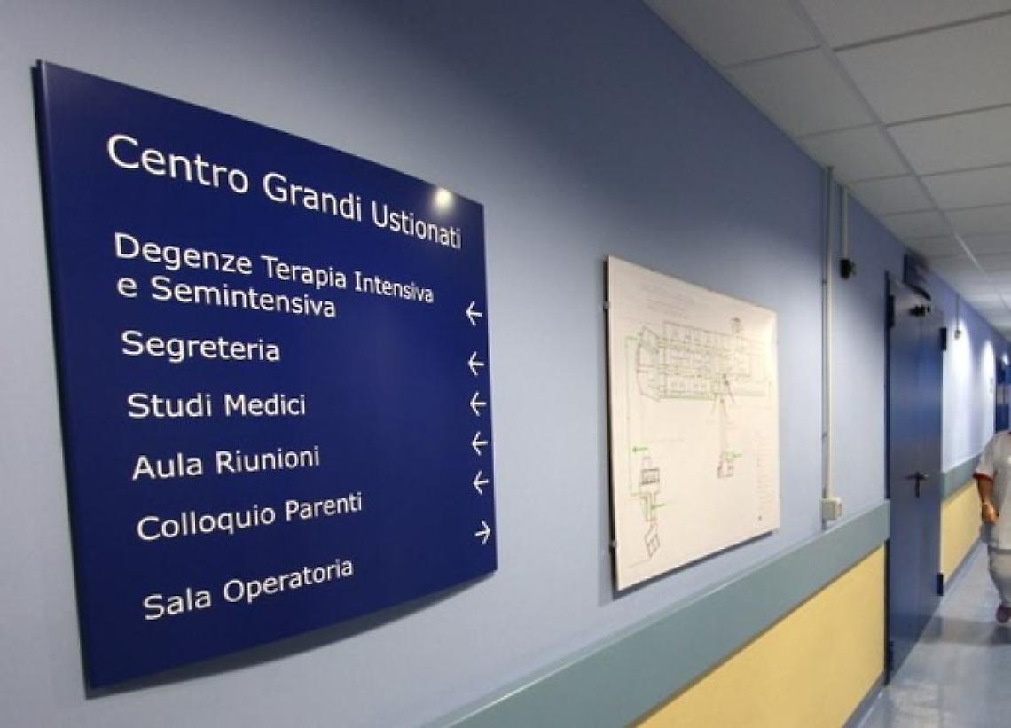Litiga col vicino e gli dà fuoco: arrestato