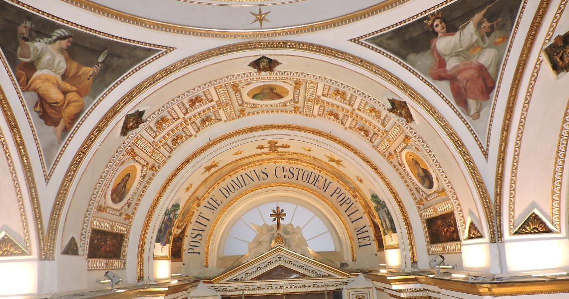 Castellammare di Stabia. Festa di San Catello con il restauro degli stucchi in oro nella Cattedrale