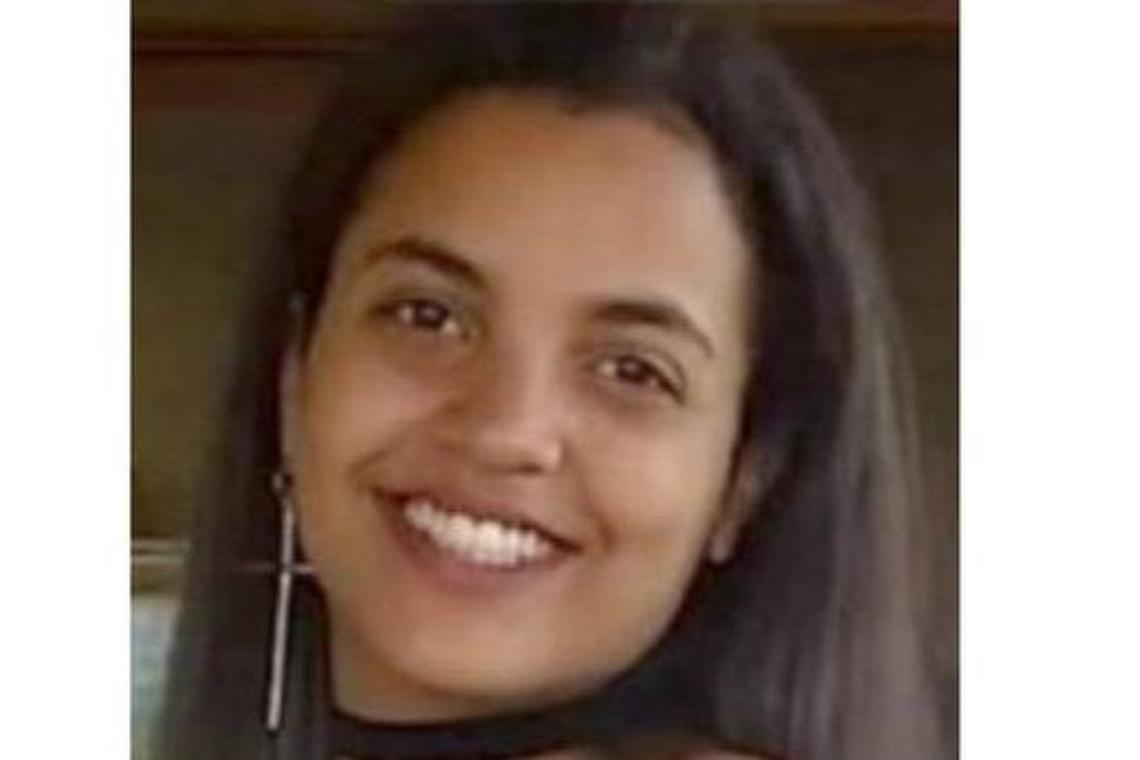 Giallo sulla morte di un’influencer di 23 anni, Vanessa trovata senza vita sul divano di un amico