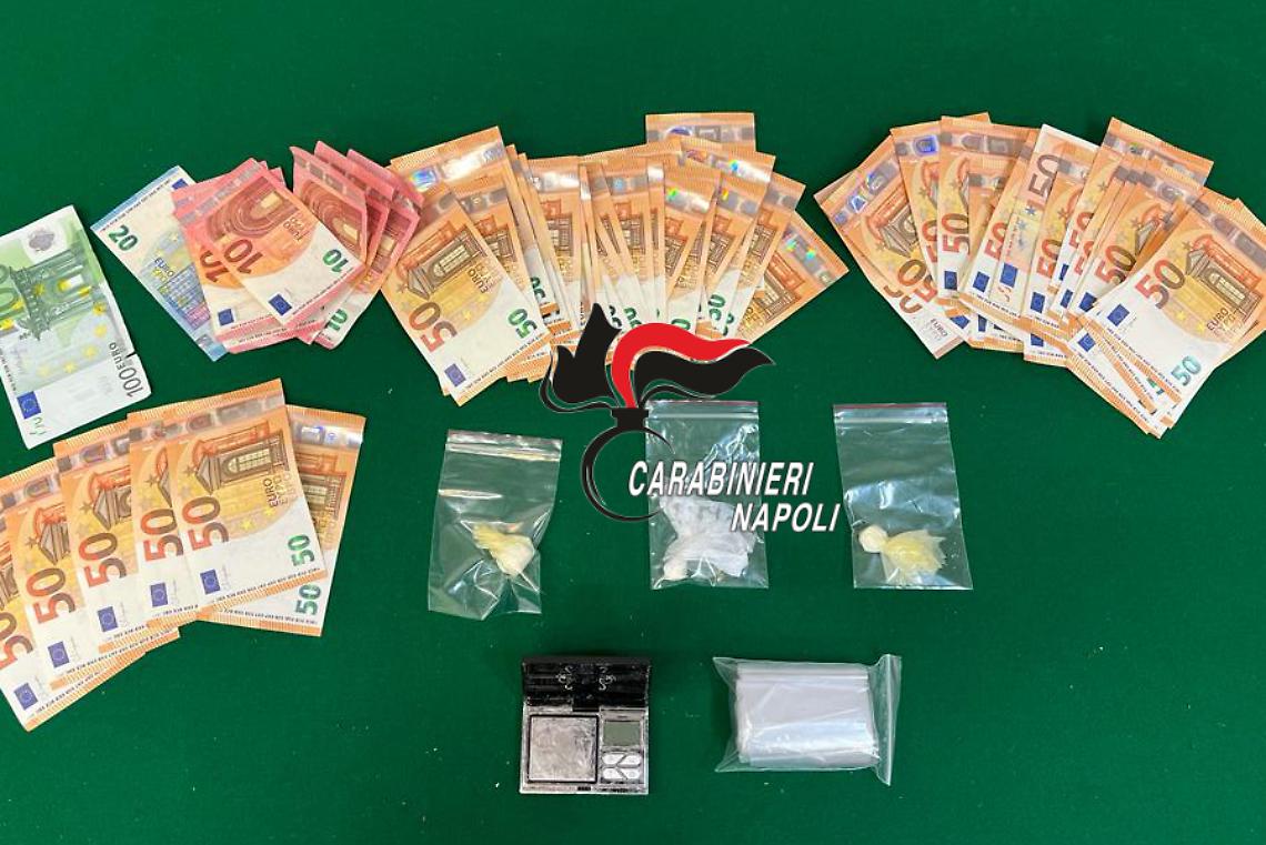 Nasconde cocaina in casa, incensurata arrestata a Castellammare