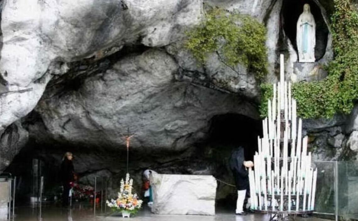 Coronavirus, chiude il santuario di Lourdes: è la prima volta nella storia