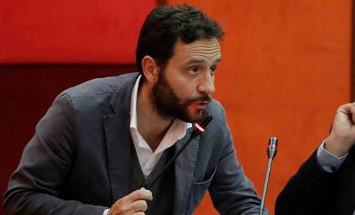 Consiglieri M5s sfiduciano capogruppo Borriello: «è inadeguato»