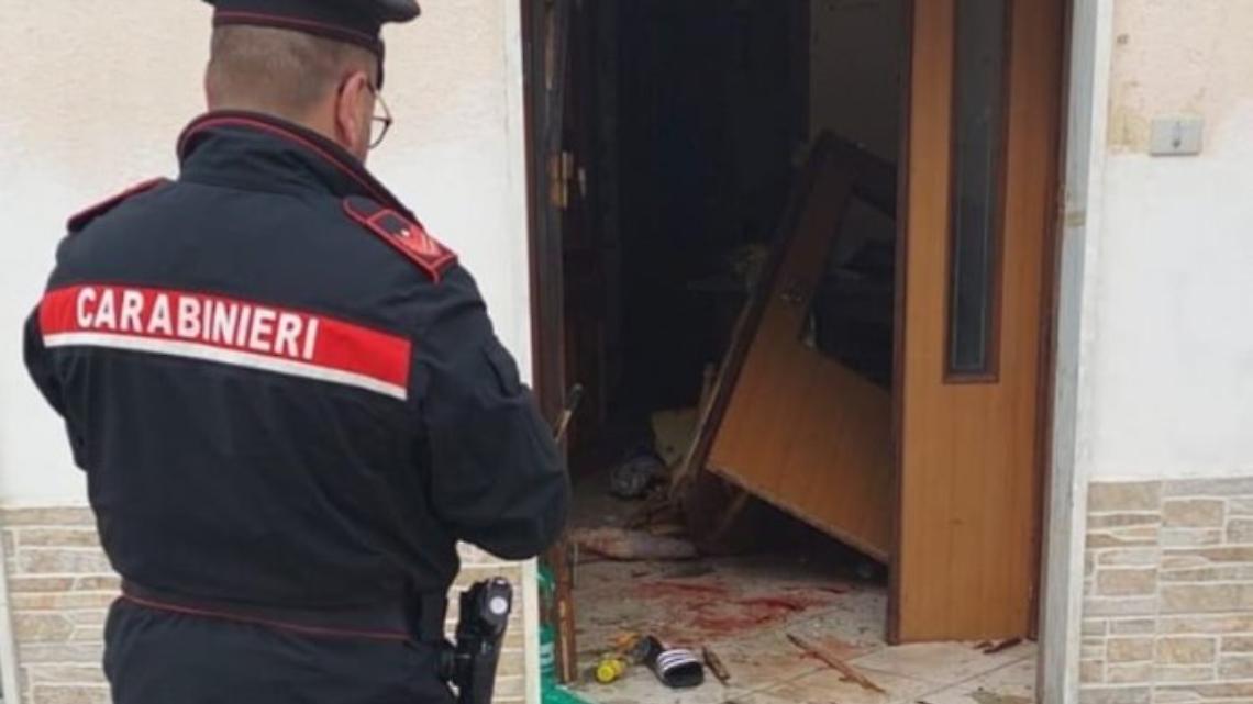 Esplode bombola di gas in casa, grave 23enne