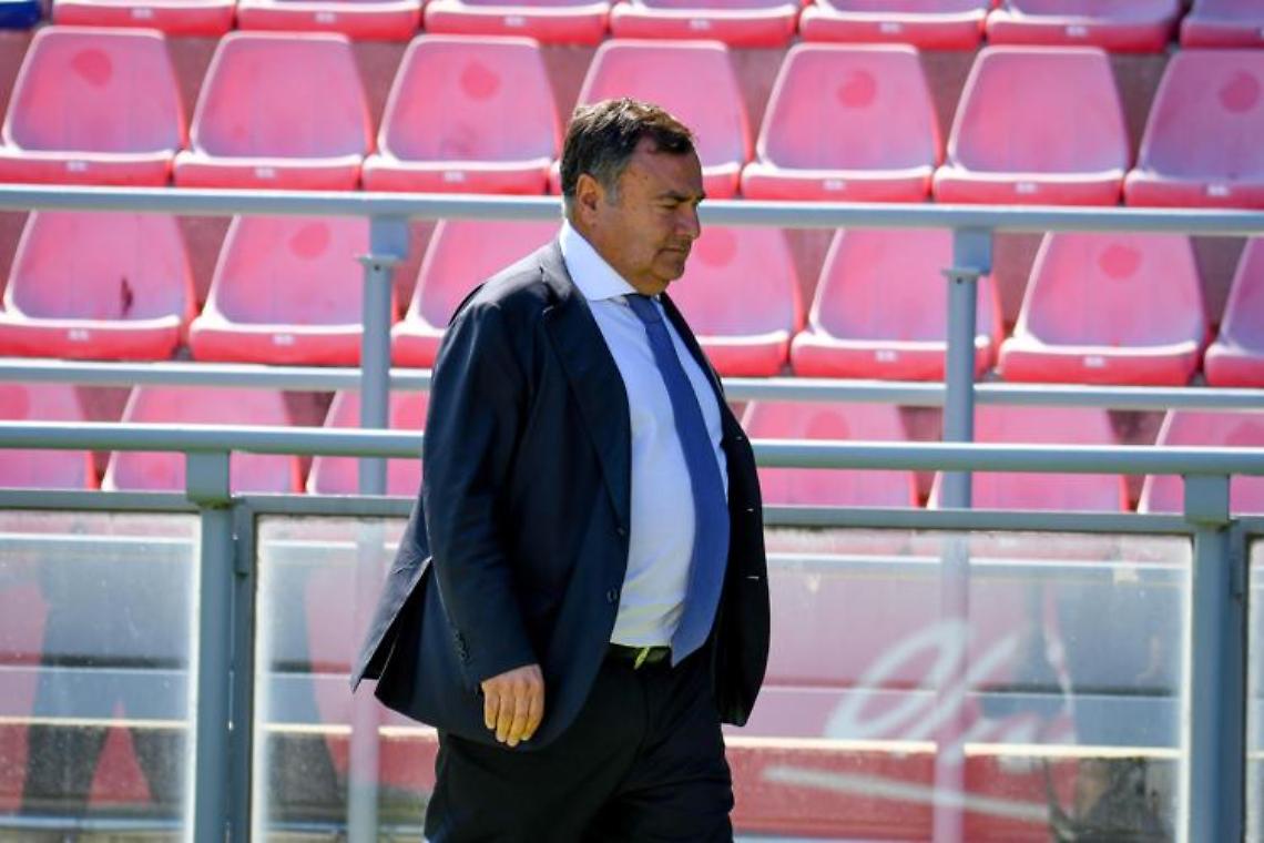Atalanta-Fiorentina rinviata, grave malore per dg viola Barone