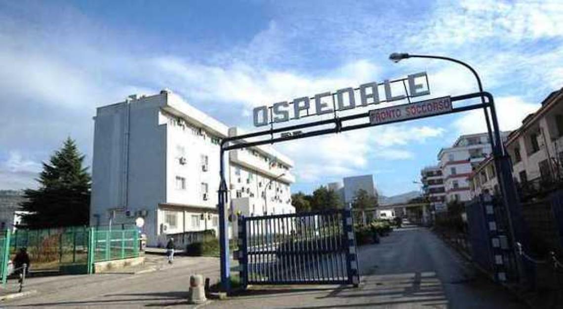 Muore per un mal di pancia, 5 medici indagati a Caserta