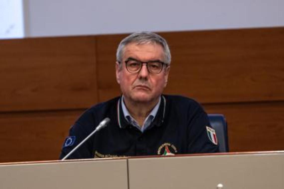 Coronavirus, altri 575 morti in Italia ma frenata casi positivi