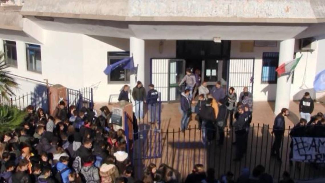 Casamicciola, riapre l'istituto tecnico danneggiato dal sisma
