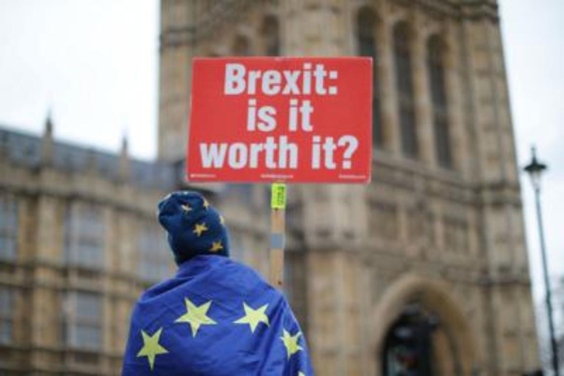 Sfuma accordo May-Corbyn