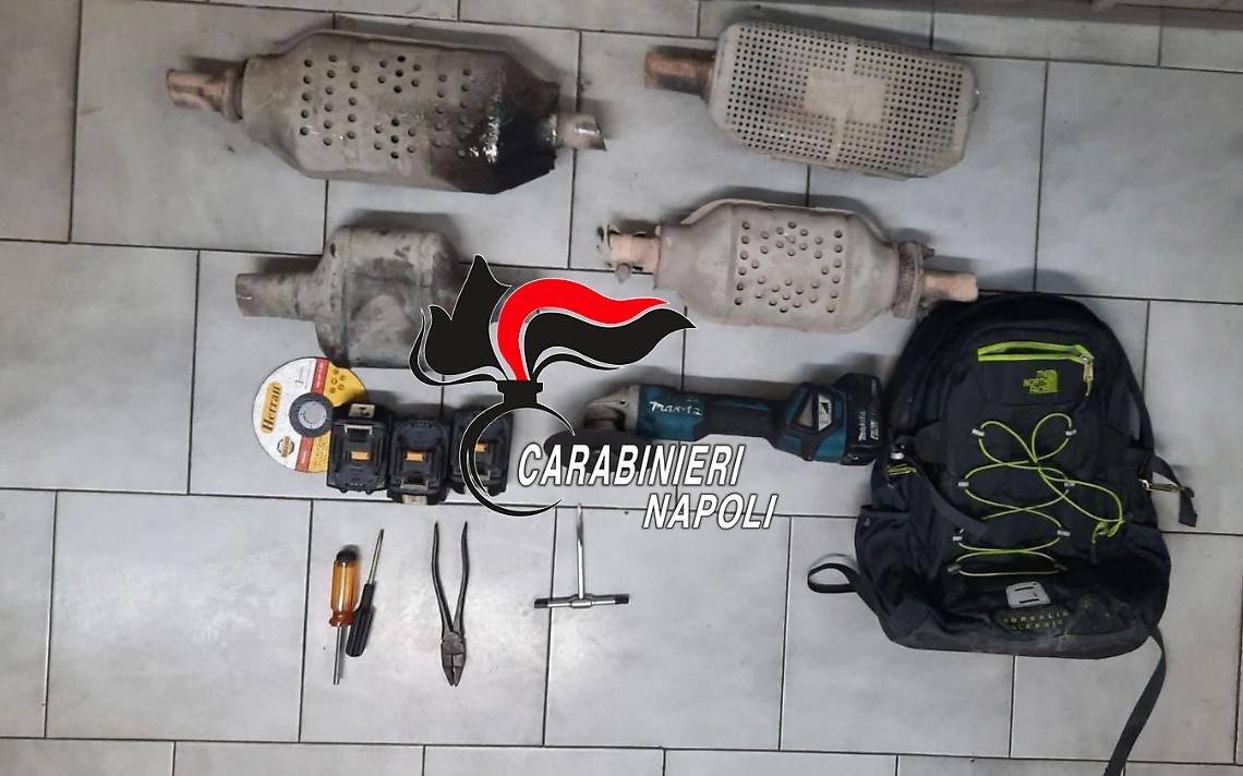 Furti di palladio, 35enne in manette: caccia a complice