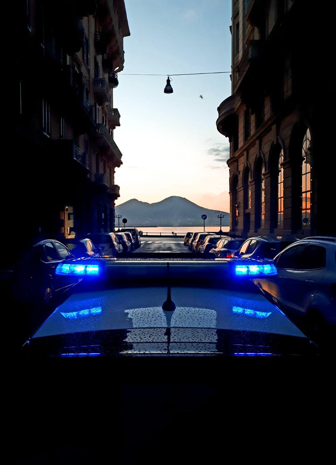 Napoli, controlli a Chiaia e a Montecalvario: denunce e sequestri
