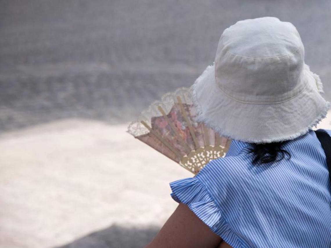 Allerta caldo in Italia, sabato bollino rosso in 9 città: c'è anche Roma