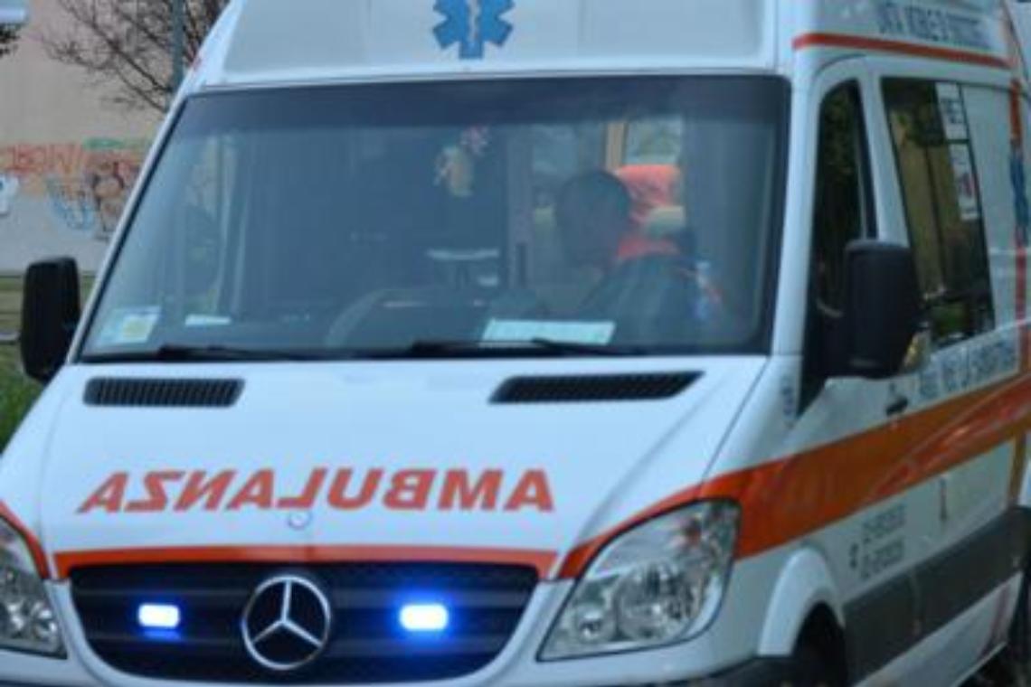Pestano, rapinano e violentano 90enne: arrestati due minorenni