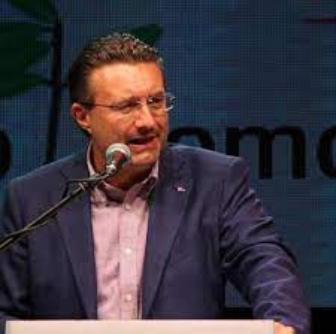 Cgil, Daniele: «Assurdo che lo stadio Collana sia ancora chiuso. La Regione lo affidi nuovamente al Comune» 