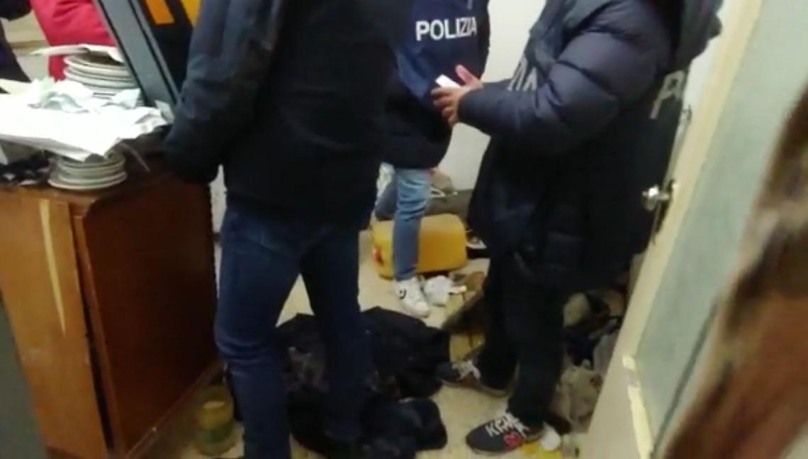 Blitz contro il clan Di Lauro, anche autista Dda tra i fermati