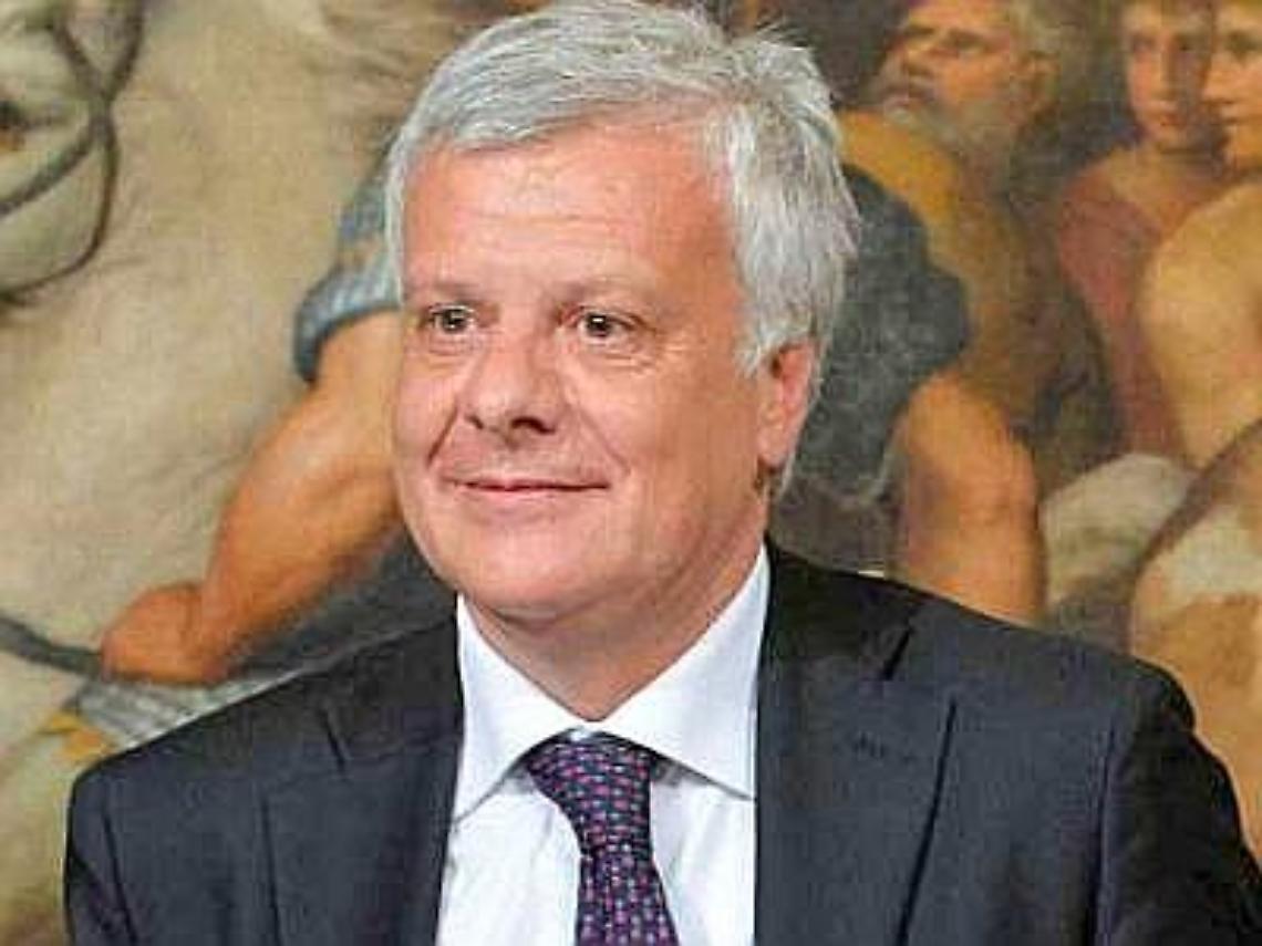 Terra dei fuochi, Galletti: «Simbolo degli scempi ambientali»