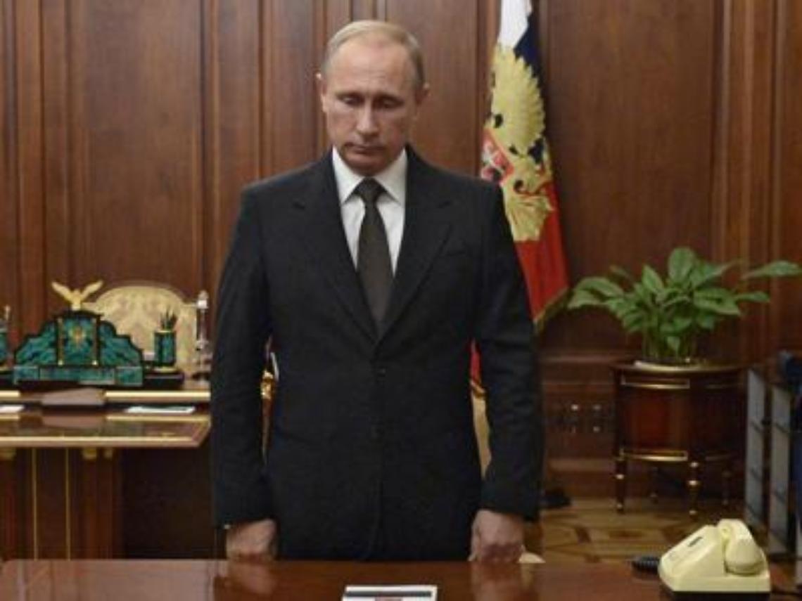 Navi russe con quelle francesi, Putin: coalizione come contro Hitler