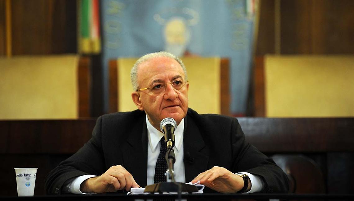 De Luca: «Offese a Bindi? Delinquenza giornalistica»