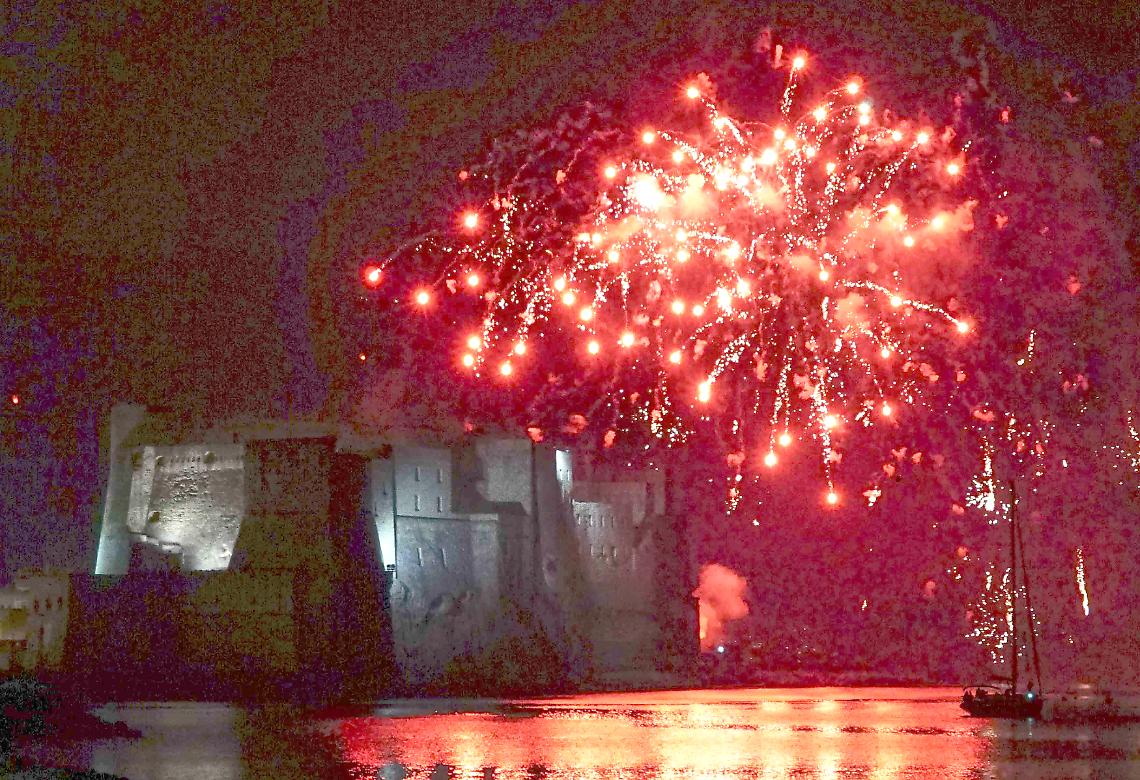 Esplode botti tra la folla a piazza Trieste e Trento, arrestato