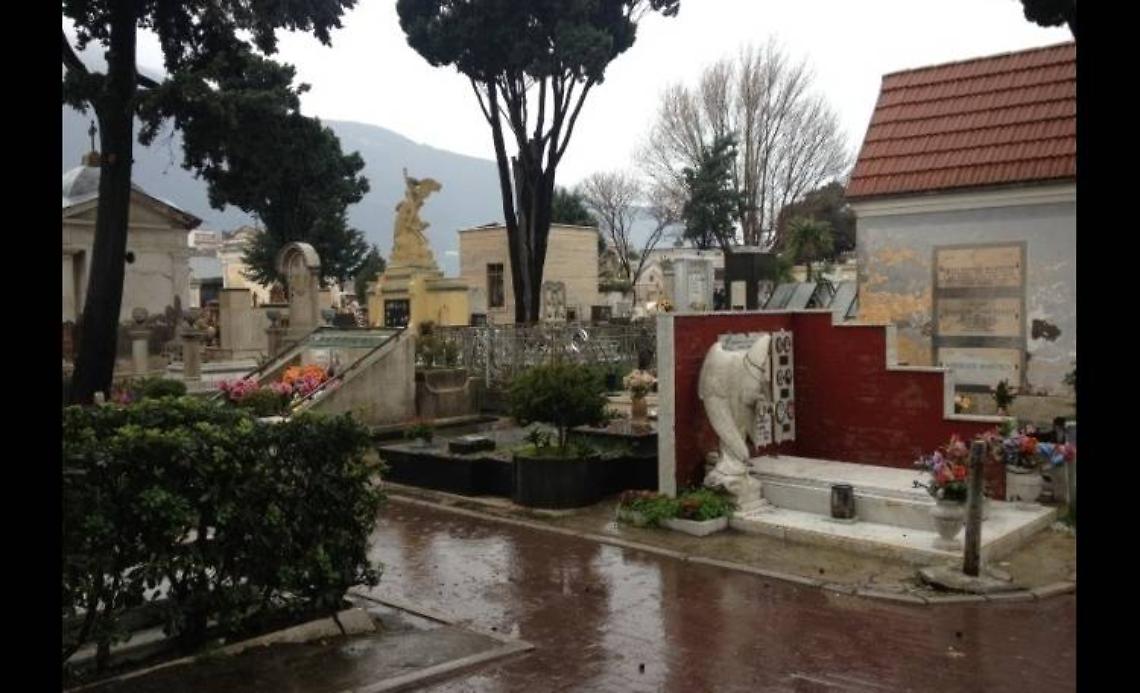 Cimitero Castellammare. Videosorveglianza negata dopo un progetto sbagliato