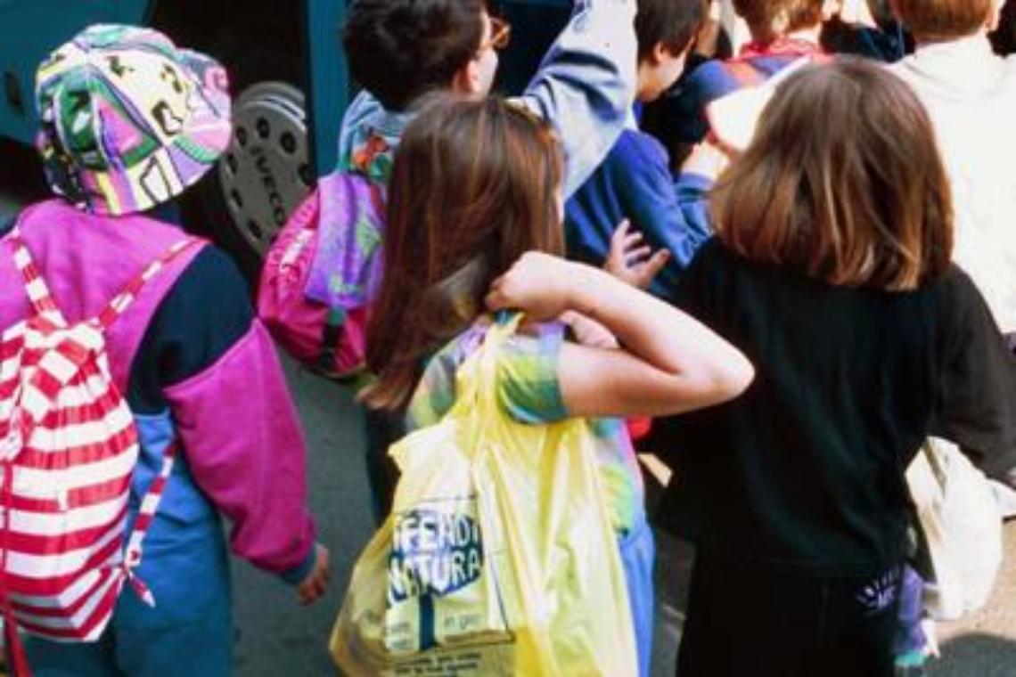 Roma, il bus aveva le gomme lisce. Salta la gita scolastica