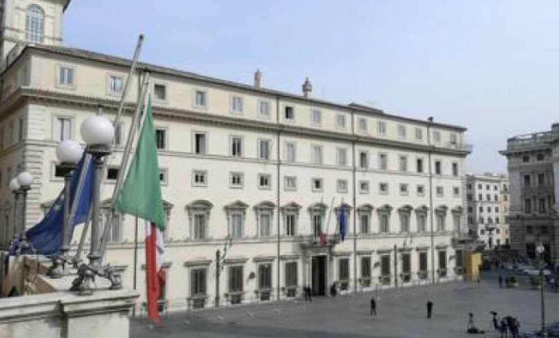 Slitta scostamento bilancio, ore febbrili su decreto aprile