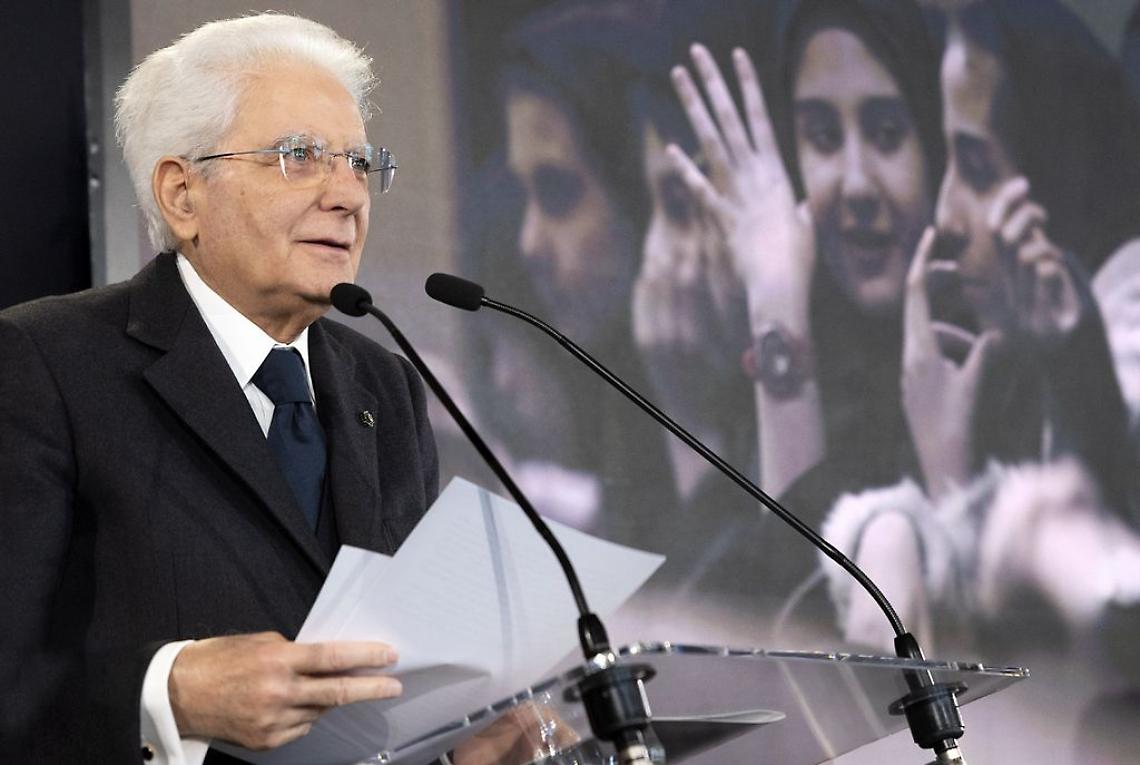 Mattarella ad Auschwitz: luogo dell'orrore e della follia umana