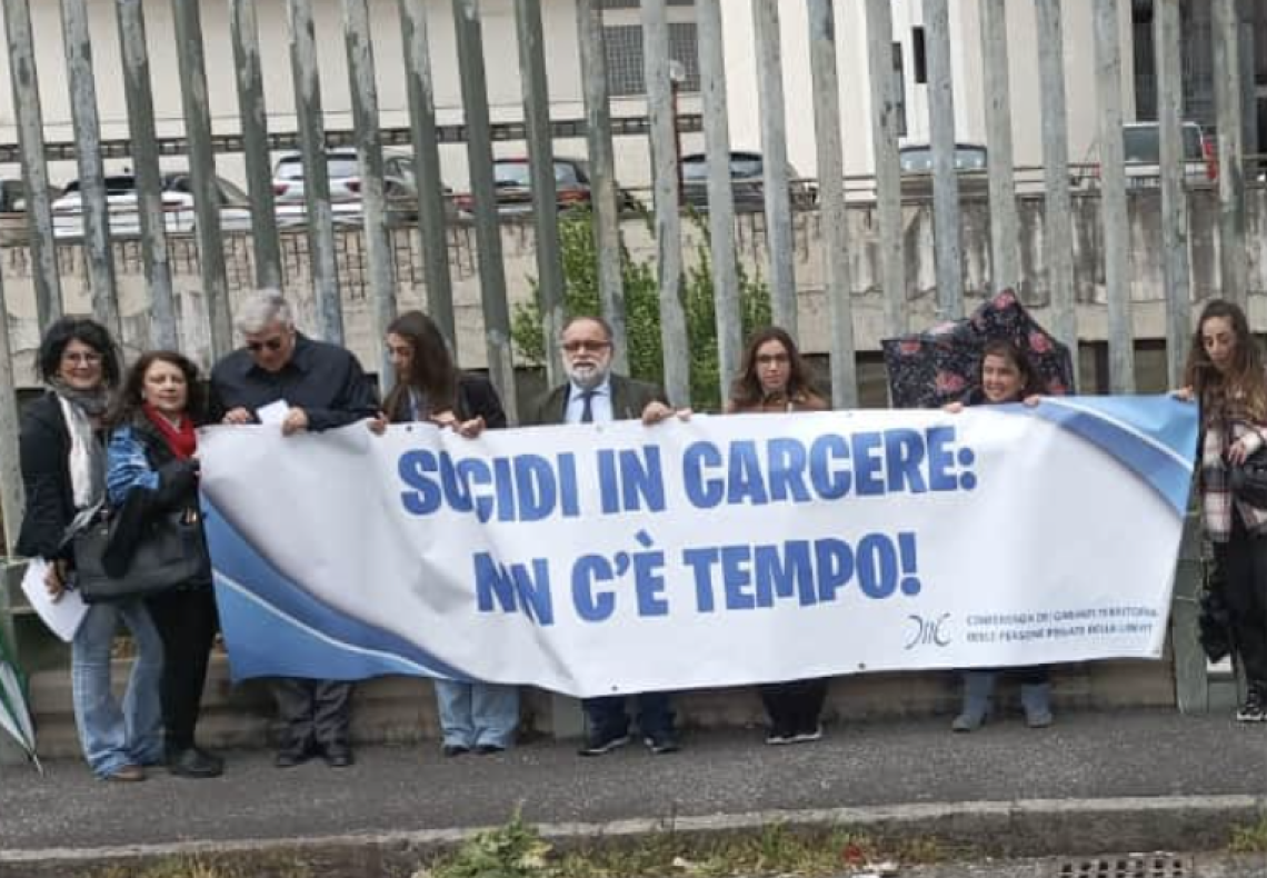 Suicidi in carcere, mobilitazione dei garanti