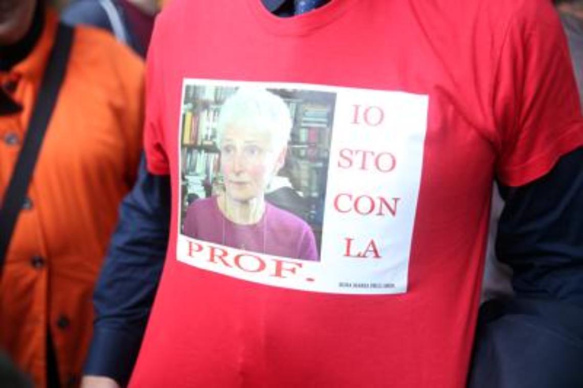Parla la prof sospesa