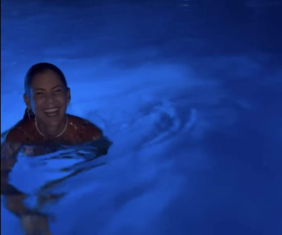 Influencer si tuffa nella Grotta Azzurra, il video diventa virale