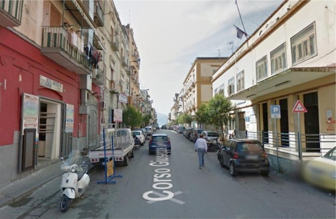 Torre del Greco, <br>chiude al traffico <br>corso Garibaldi