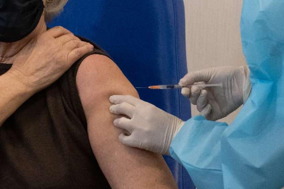 Pandemia, in Italia oltre 12mila nuovi casi e 32 morti