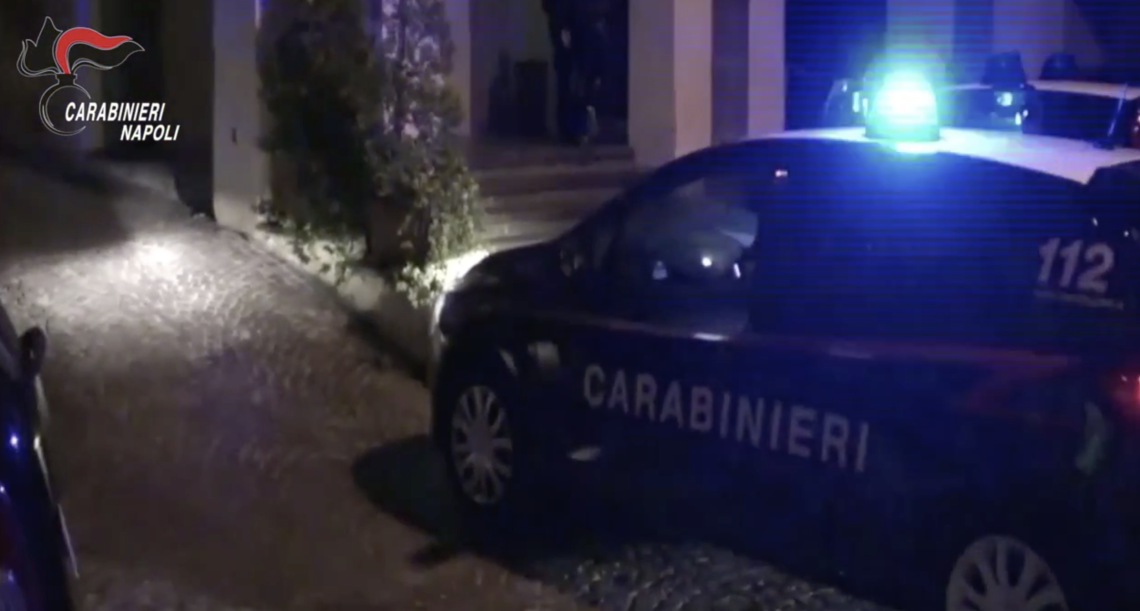 Estorsioni, narcotraffico e parcheggiatori abusivi: stangata al clan Giannelli