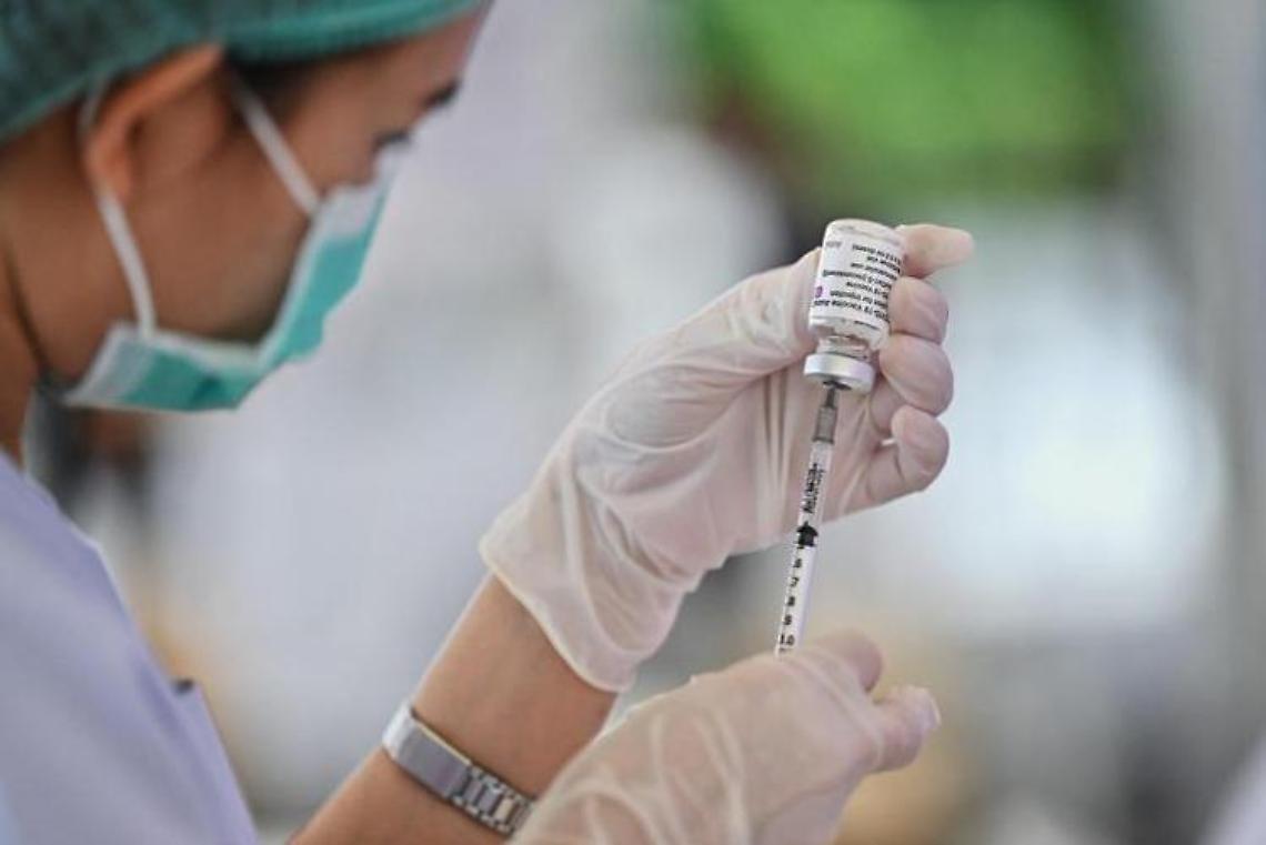 Terza dose vaccino, over 40 dal 22 novembre