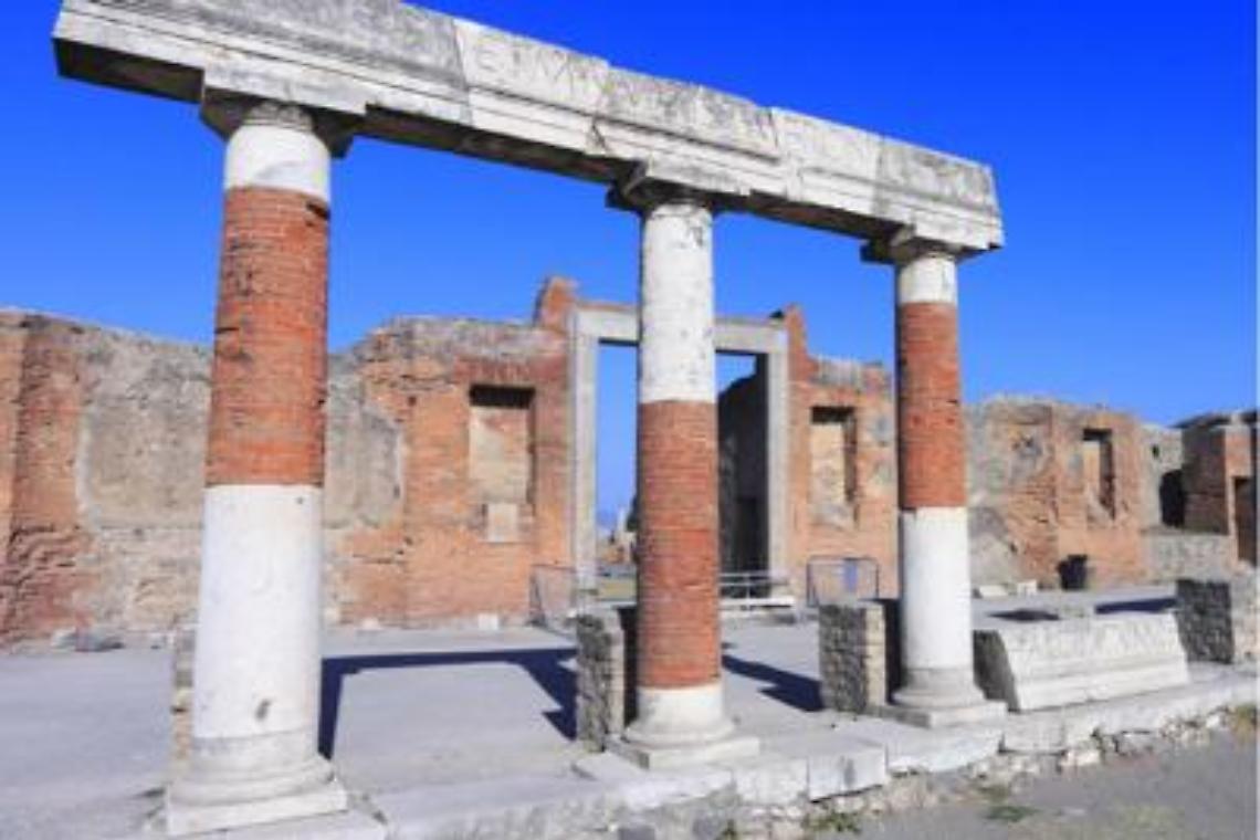 Pompei, restaurate 6 domus: si inaugurano il 23