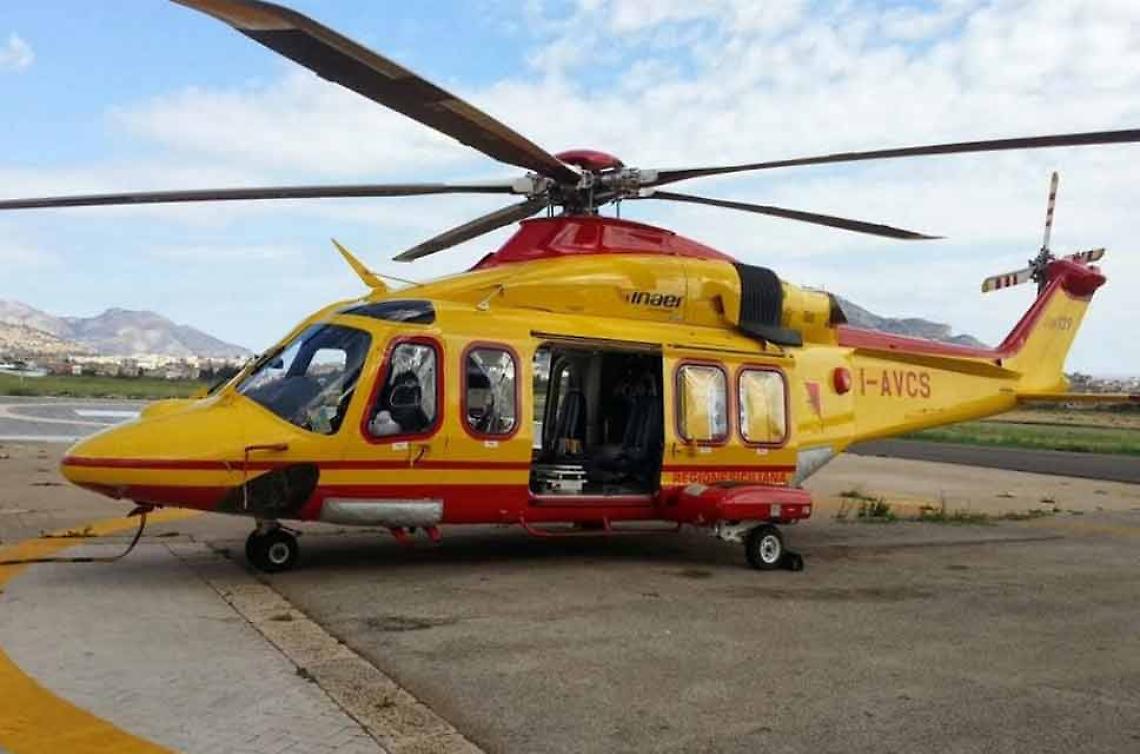 Muore dopo trasferimento da Capri a Napoli, polemiche sui ritardi dell'eliambulanza
