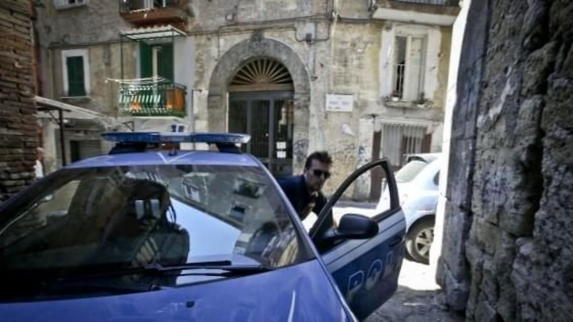 Assembramento a Forcella segnalato su “Youpol", 9 sanzionati