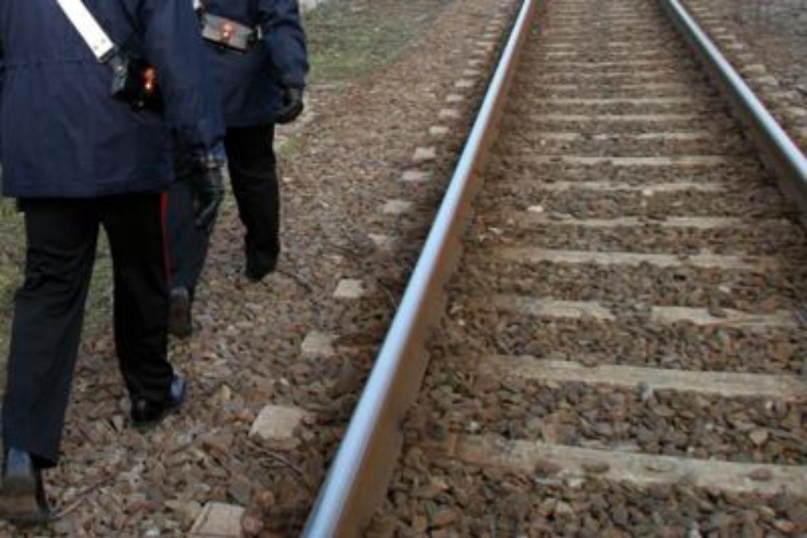 Muore investito dal treno sui binari a Sant'Antimo