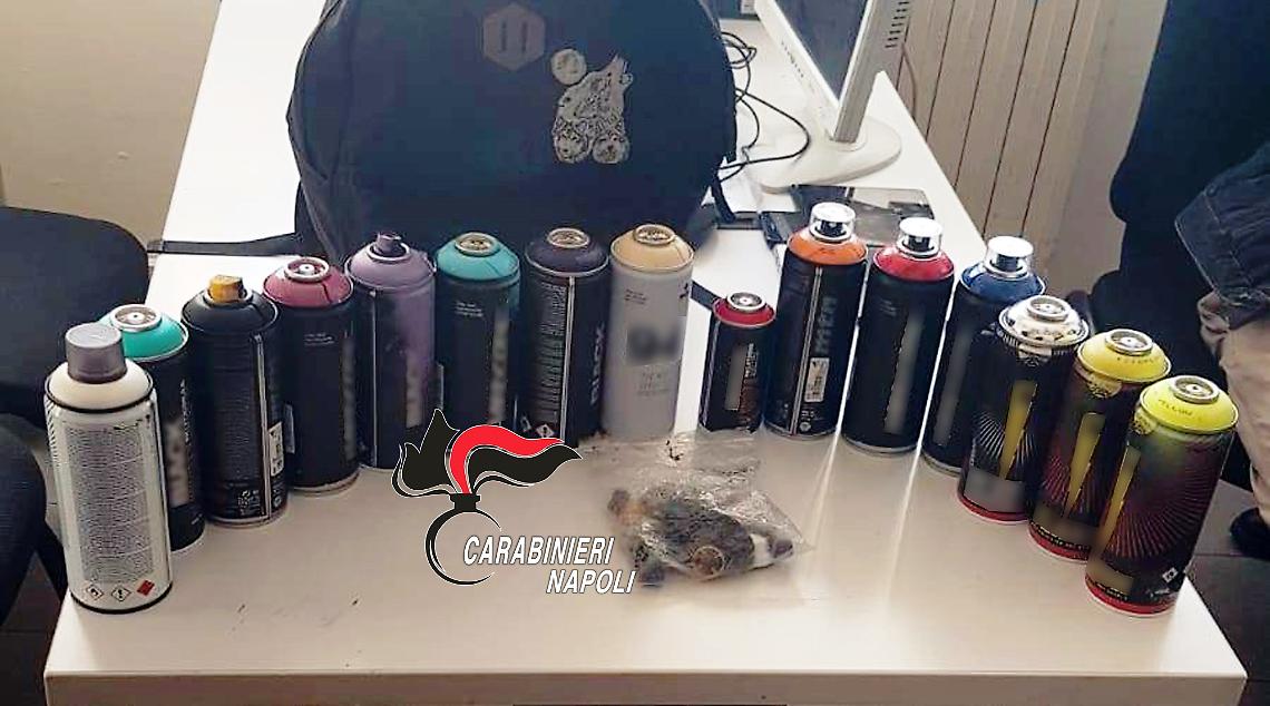 Torre del Greco, con droga e vernice nell'ex scuola: nei guai 5 giovani