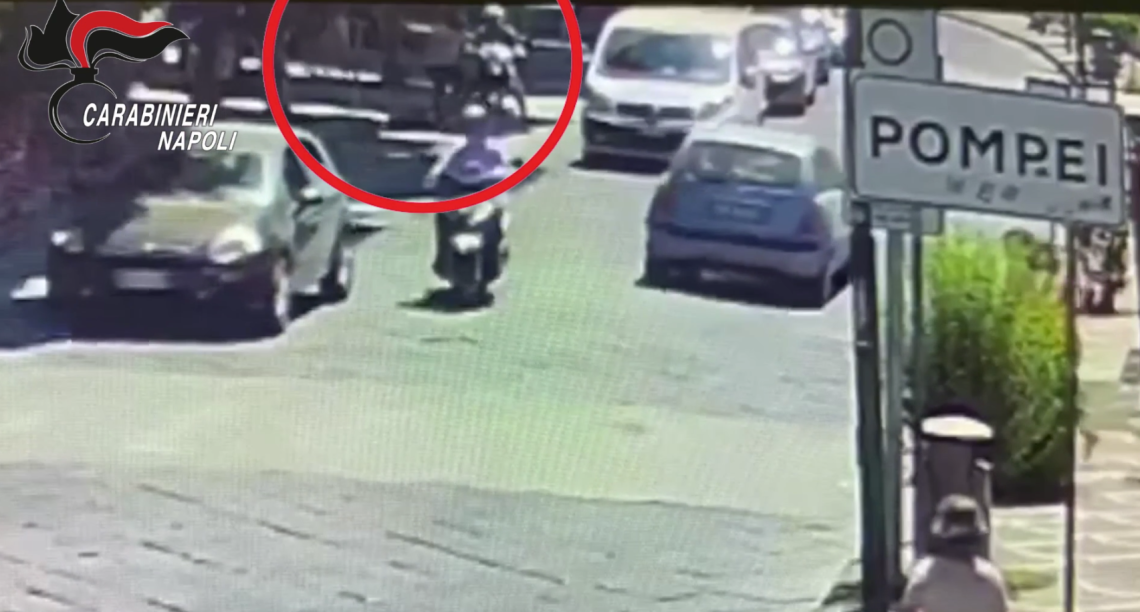 Pompei, turista rapinato del rolex all'ingresso degli Scavi: preso napoletano della Sanità