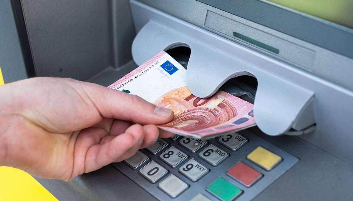 Bancomat addio, da luglio stop ai prelievi agli sportelli 