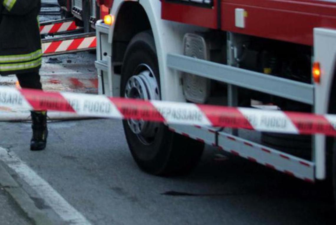 Uomo trovato morto in casa con ferita alla testa: aperta un'inchiesta