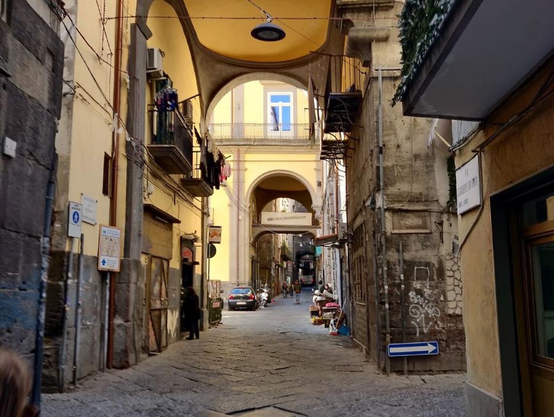 La città che si spegne: difendiamo le botteghe