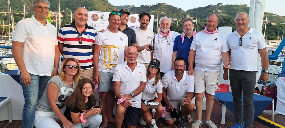 Cyclops route, sul podio i velisti della Lega Navale di Pozzuoli