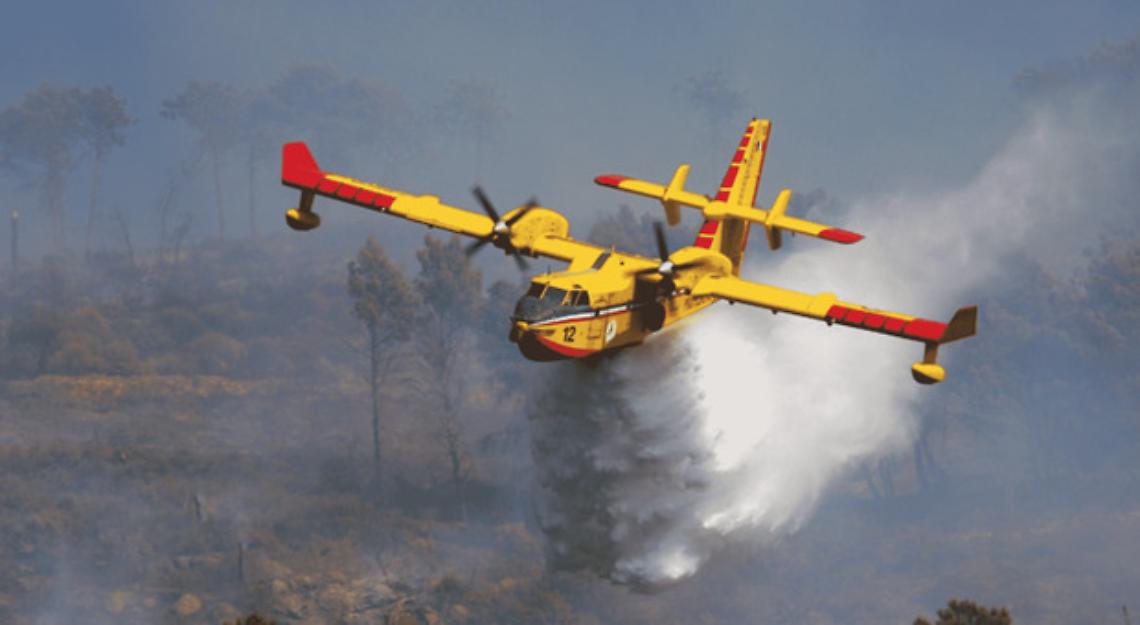 Incendio a Maddaloni, fiamme vicino al santuario di San Michele