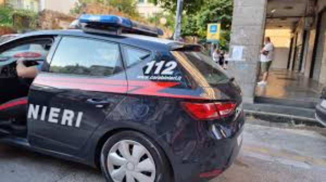 Tentano di rubare scooter, arrestati in flagrante