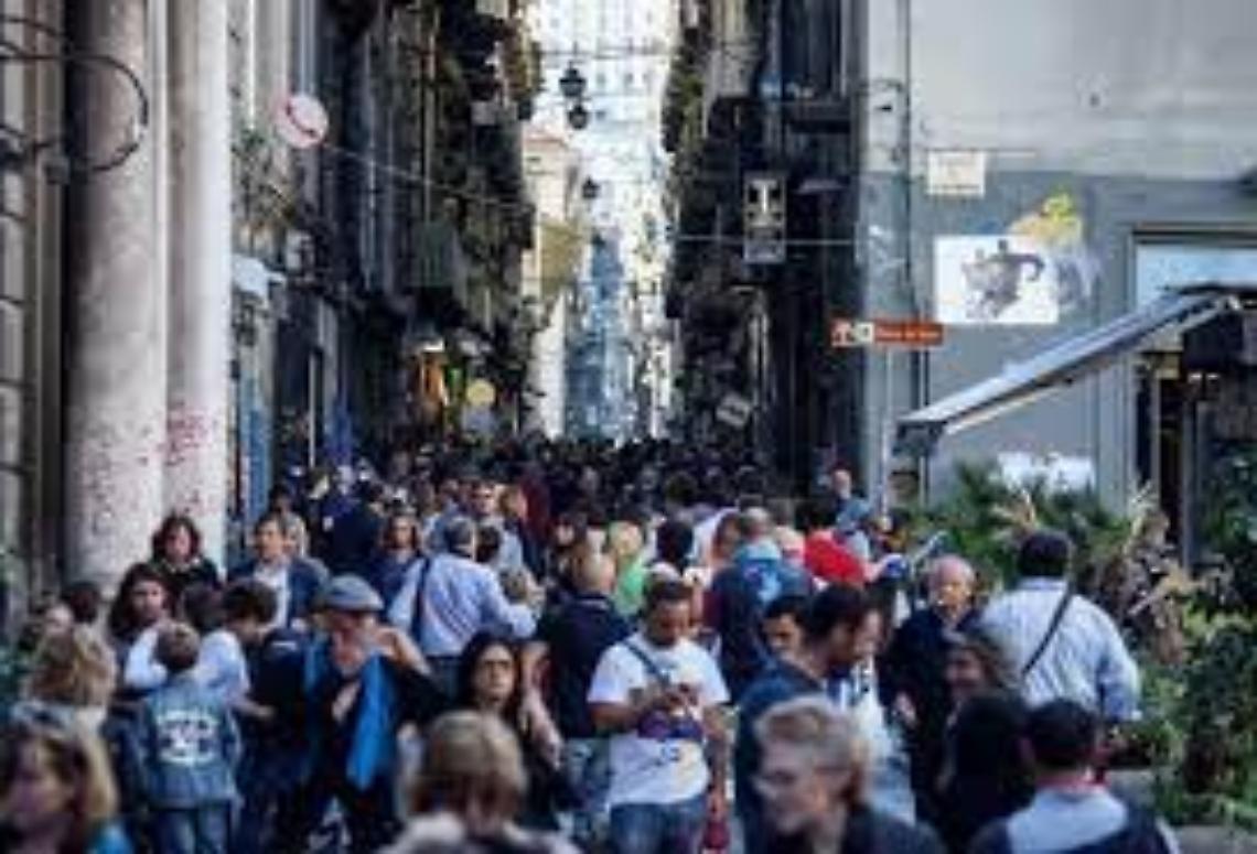 Boom di turisti a settembre: sold out i B&B in centro