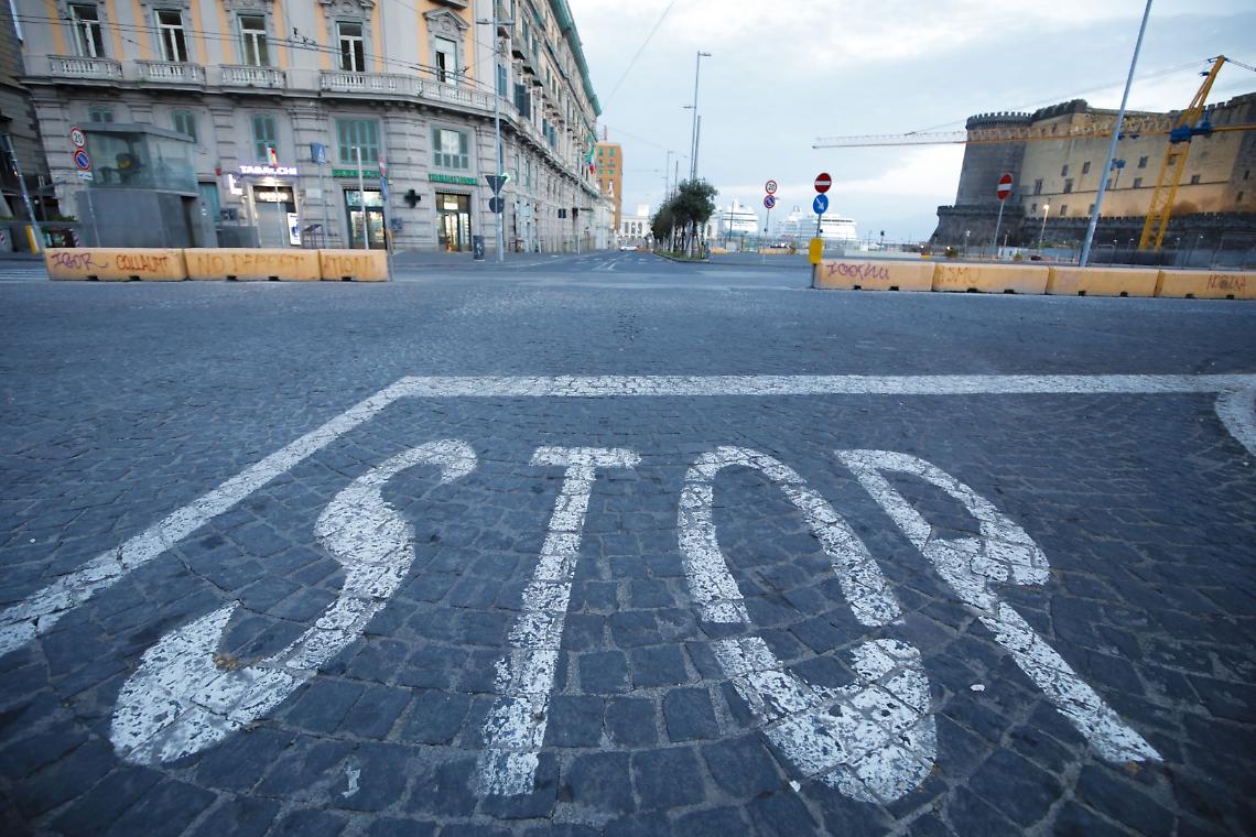 Covid in Campania, frena la curva dei contagi