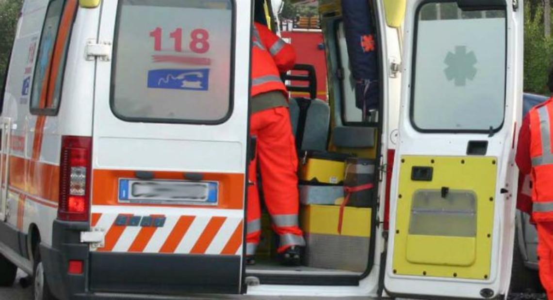 Le mani del clan su ambulanze e pompe funebri, 11 arresti